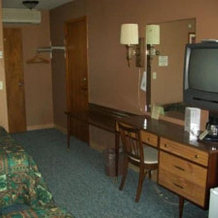 Black Bear Motel Cameron Phòng bức ảnh